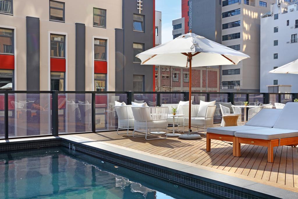 Triangle Luxury Suites By Totalstay Kapstaden Exteriör bild