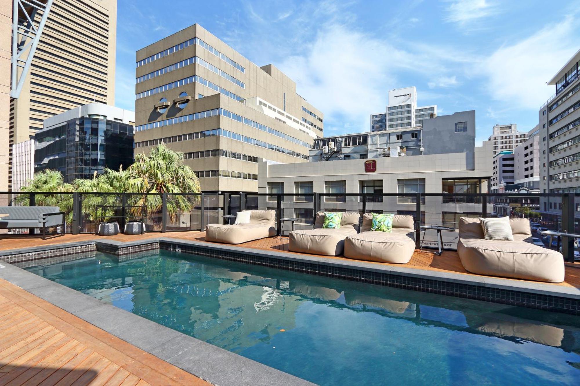 Triangle Luxury Suites By Totalstay Kapstaden Exteriör bild