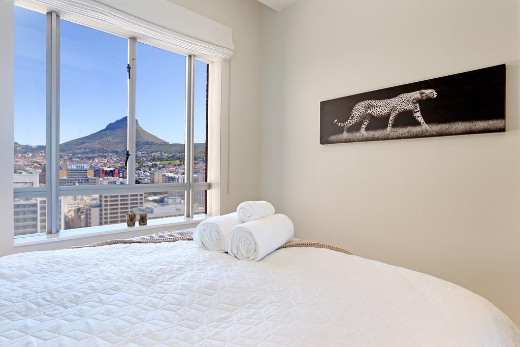 Triangle Luxury Suites By Totalstay Kapstaden Exteriör bild