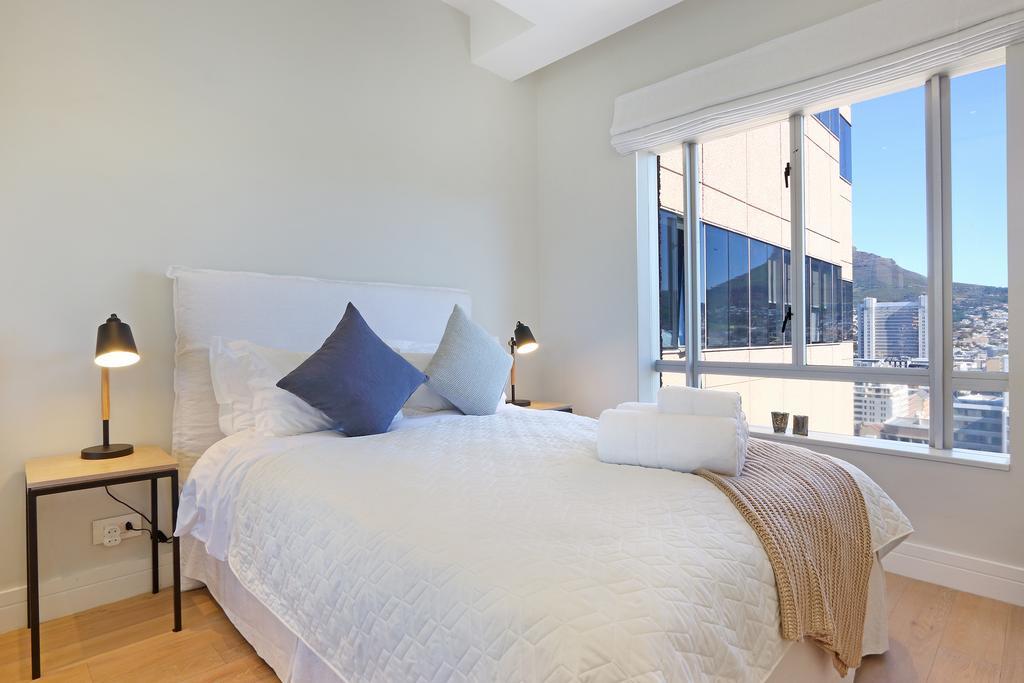 Triangle Luxury Suites By Totalstay Kapstaden Exteriör bild