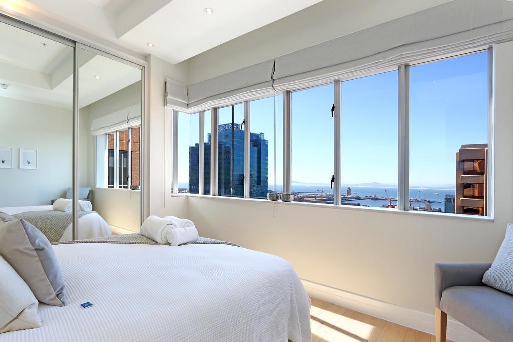 Triangle Luxury Suites By Totalstay Kapstaden Exteriör bild