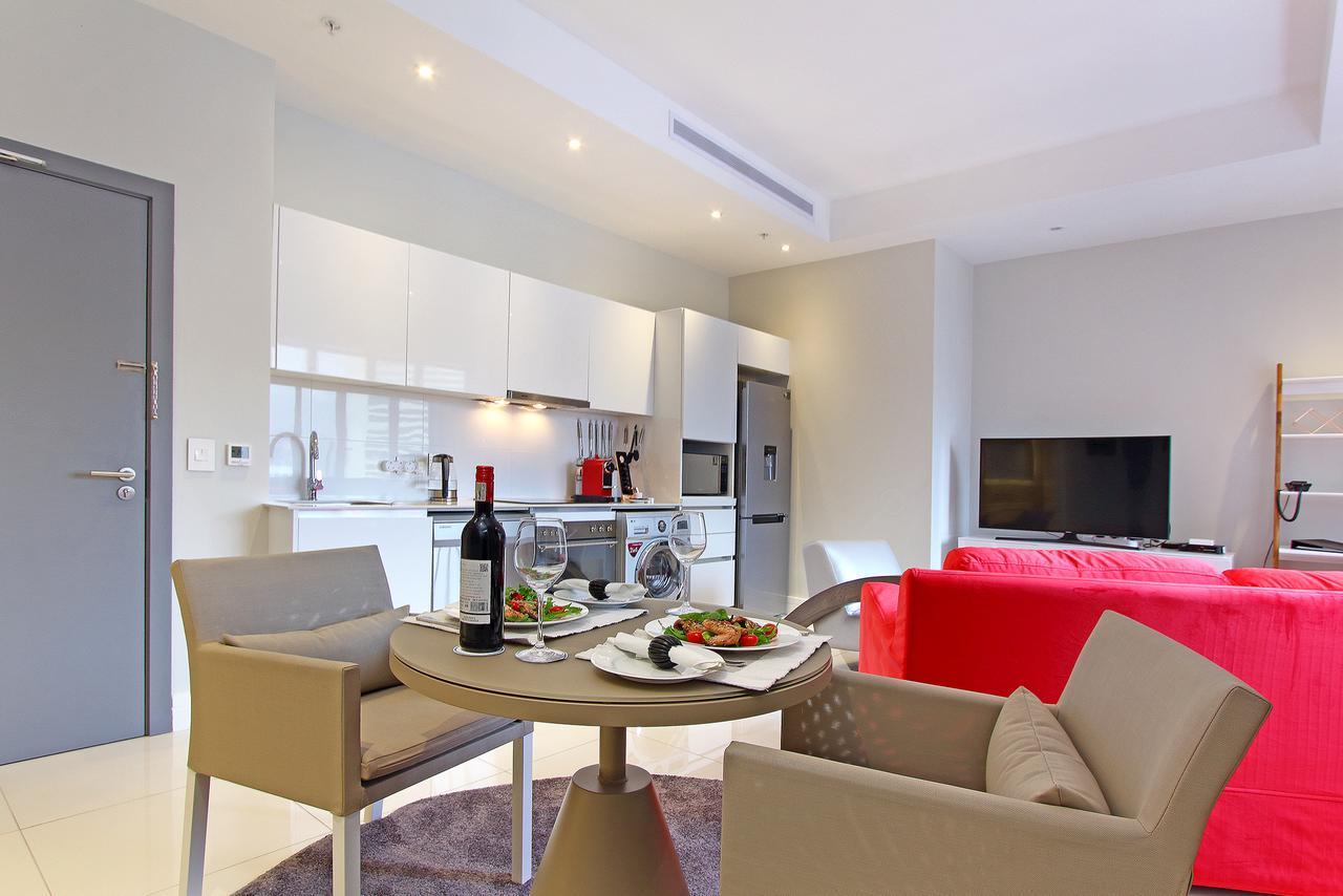 Triangle Luxury Suites By Totalstay Kapstaden Exteriör bild