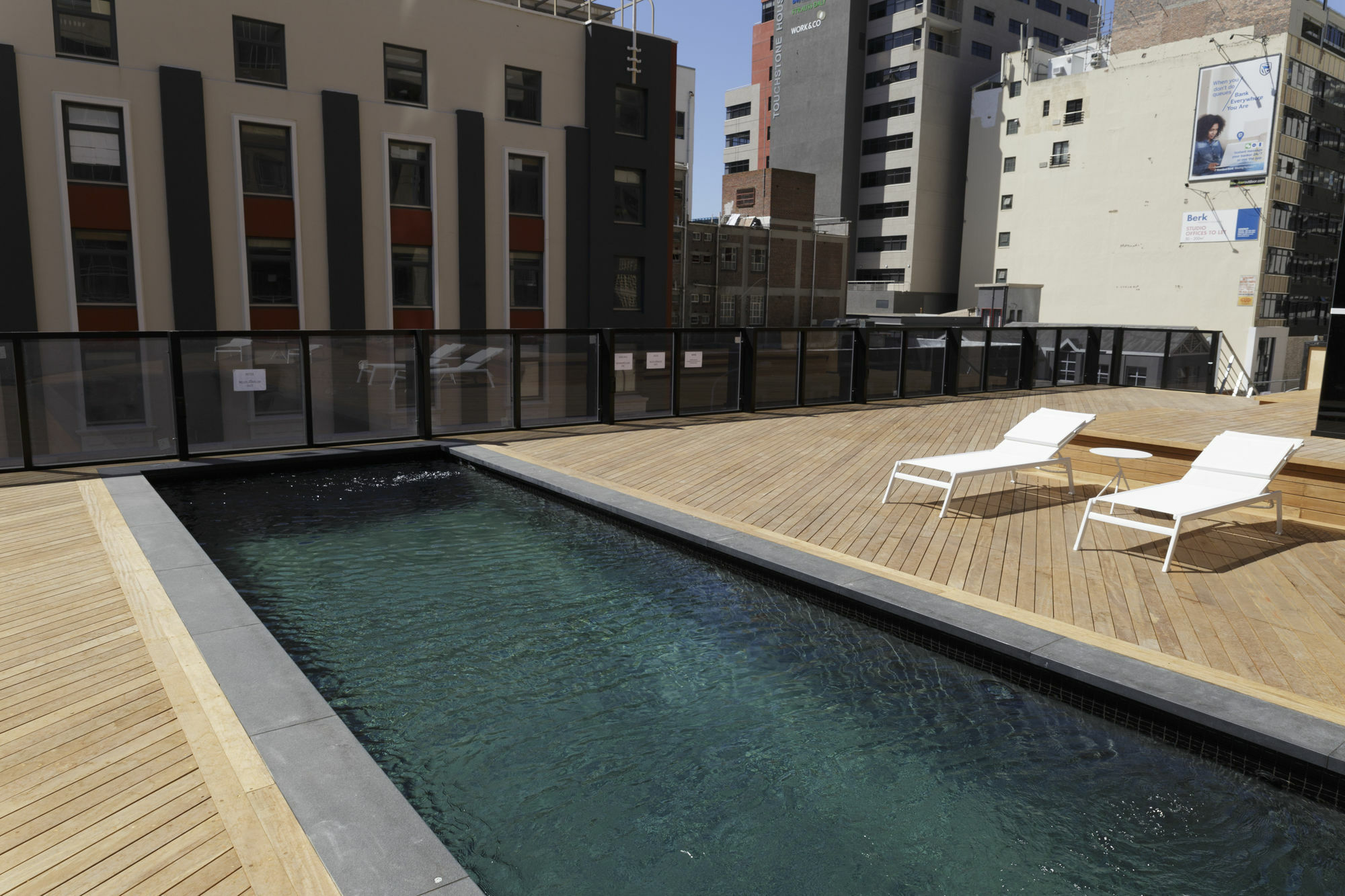 Triangle Luxury Suites By Totalstay Kapstaden Exteriör bild