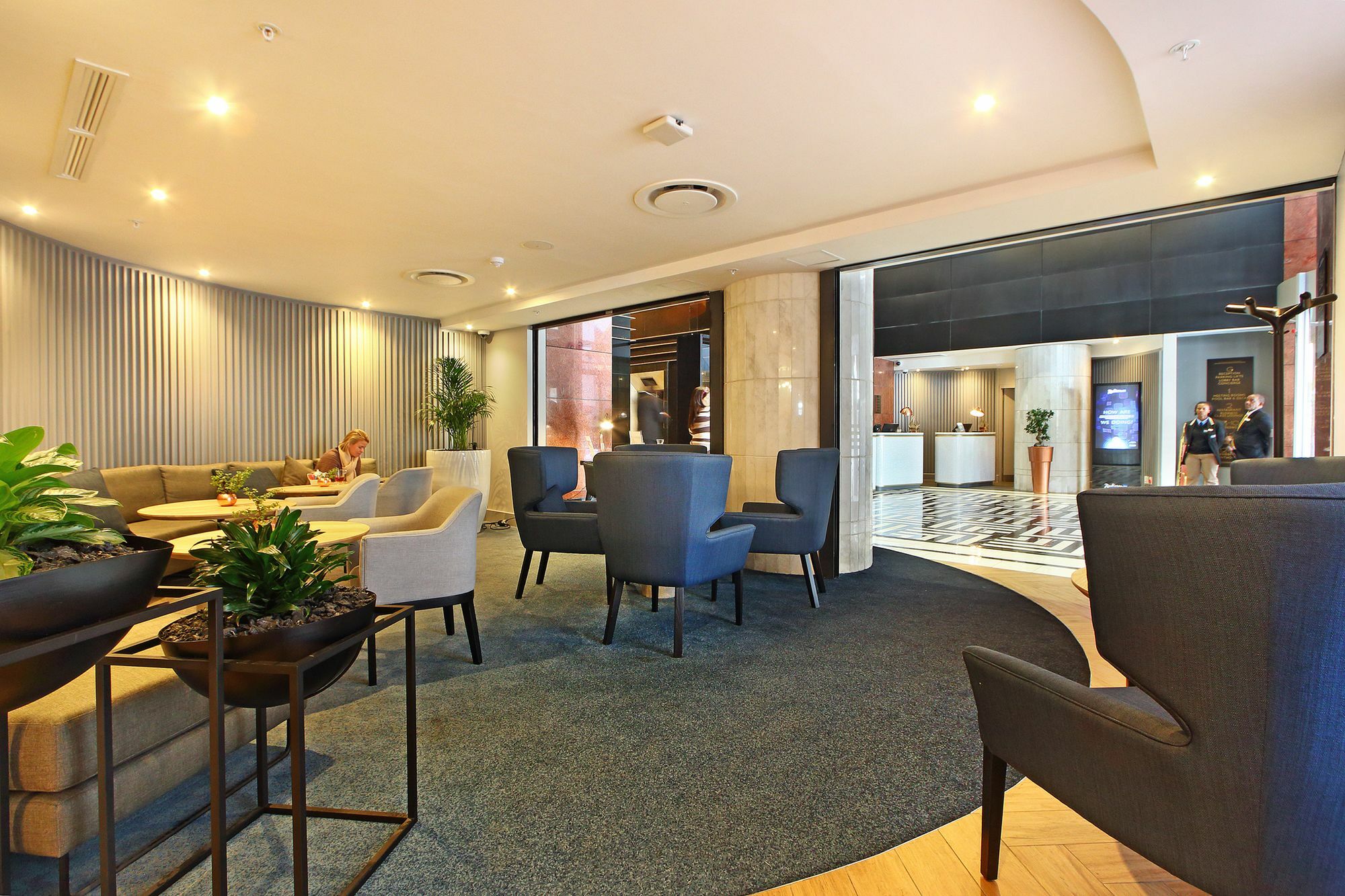 Triangle Luxury Suites By Totalstay Kapstaden Exteriör bild